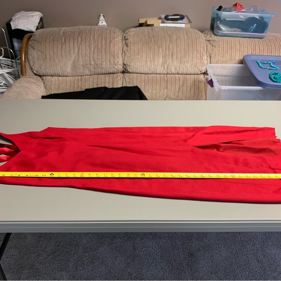 Beautiful Red Dress Sz 4, USA made, worn once - Picture 4 of 4